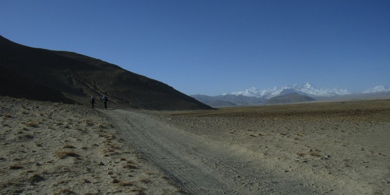 Trekking to Mountain Everest